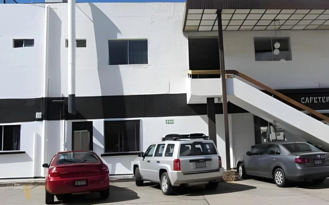 Hotel Zacatecas Courts