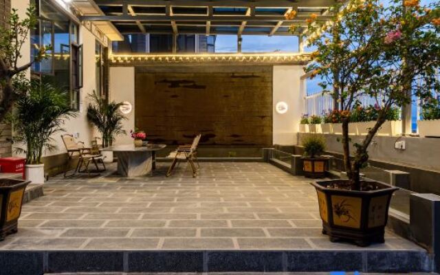 Floral Hotel·  Dali Chaoguang Hotel