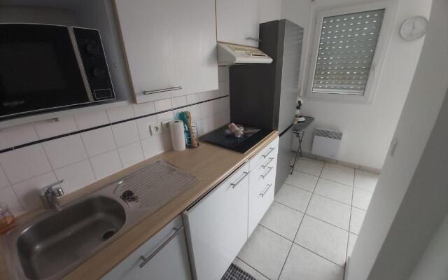 Centre, Grand T2 balcon Pkg, plage gare 600m