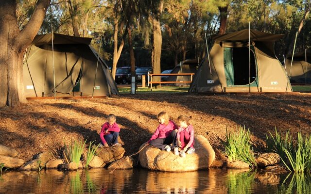 Billabong Camp, Taronga Western Plains Zoo