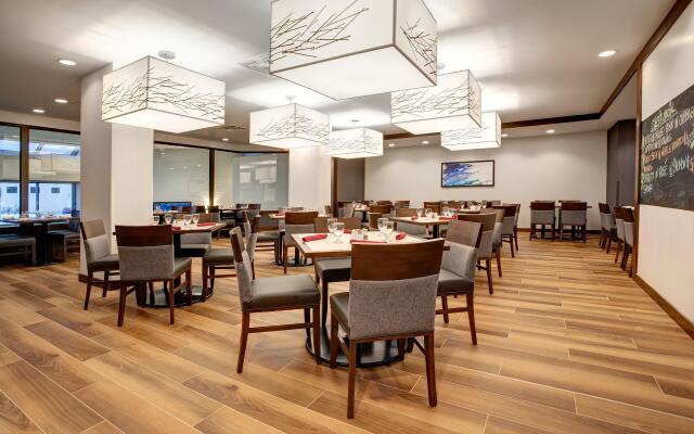 Holiday Inn Ottawa East by IHG