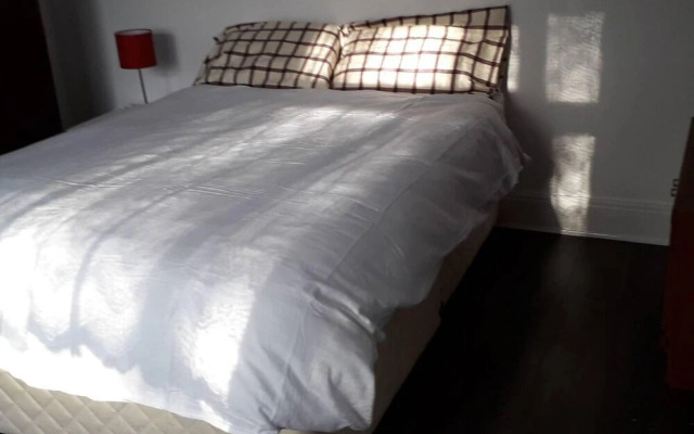 Homely 4-bed House in Manchester