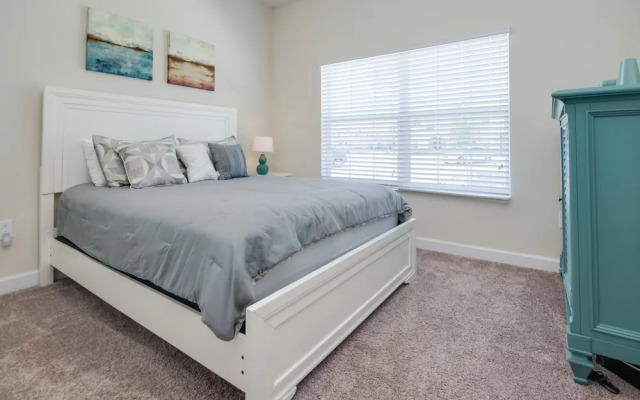 Romeo Circle Villa Storey Lake 1