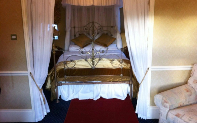 Bryn Howel Hotel
