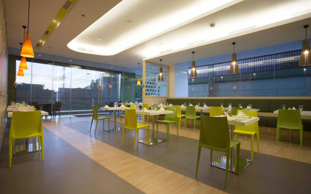 Zest Jemursari by Swiss-Belhotel International
