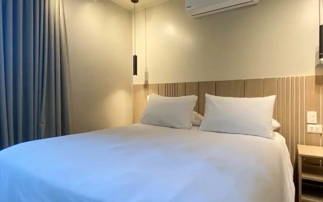 w Modern 2BR w AC in Miraflores