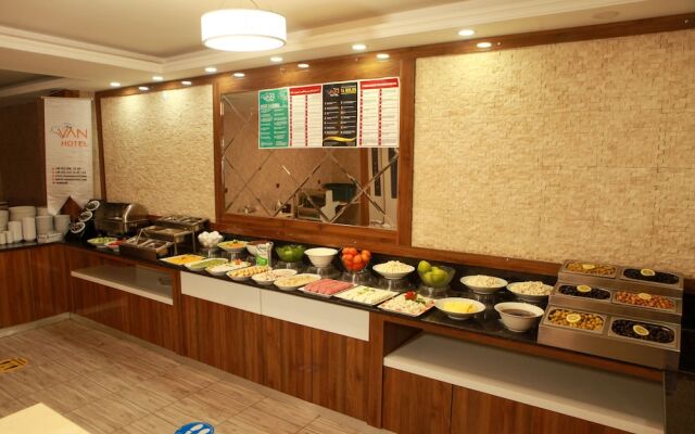 Van Suites Hotel