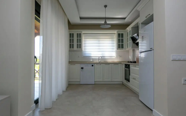 Paradise Town Villa Lisa