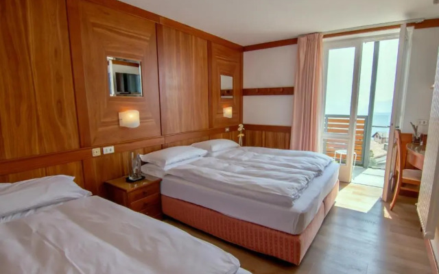 Albergo Miralago