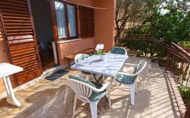 Comfortable Stay in Fažana With Outdoor Space