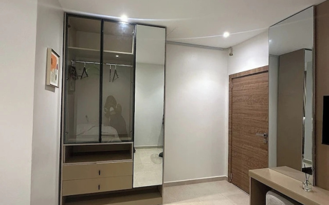 Lia's Court Apartment