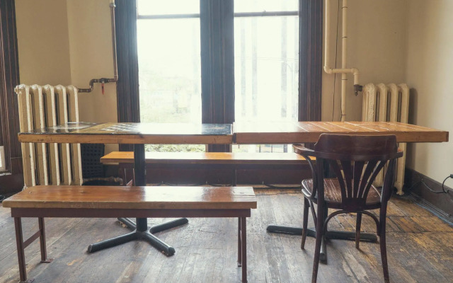 Cambie Hostel Gastown