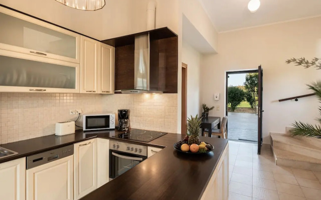 Caldera Theros Villas Chania