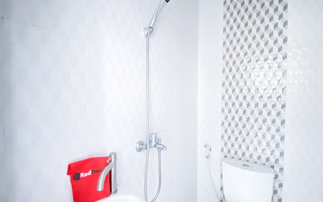 RedDoorz @ Simpang Borobudur