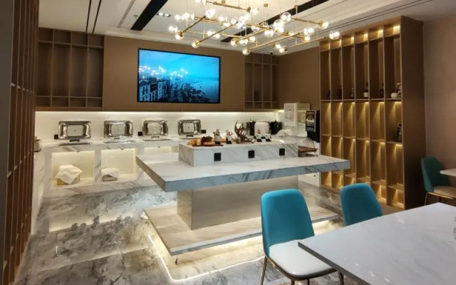 GreenTree Eastern Huaian Suning Plaza Huaihai Road