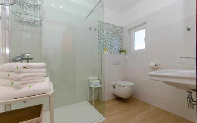 Bosiljka - by the sea - A1