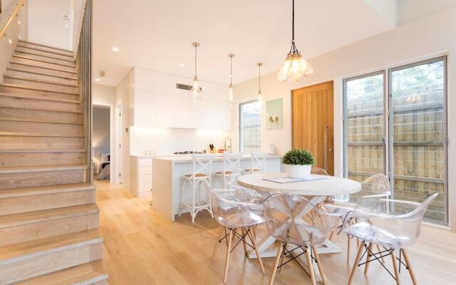 Beachside bliss (669i)