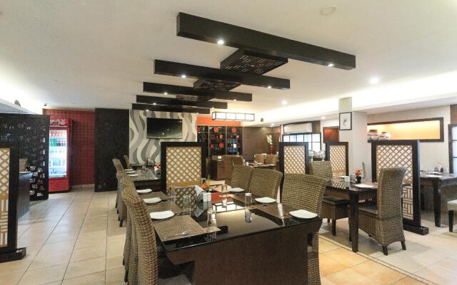OYO 78419 Collection O Prime Santhome Inn