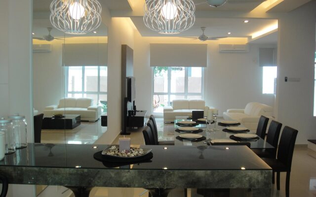 Shamrock Beach Villas