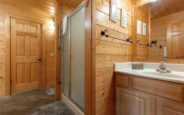 Moonshine Run - One Bedroom Cabin