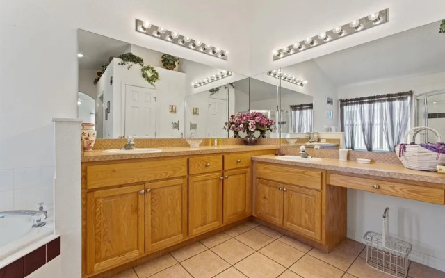 4676 Cumbrian Lakes dr