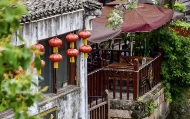 Xitang Yunlaiji Riverside Art Hotel (Xitang Guzhen Store)