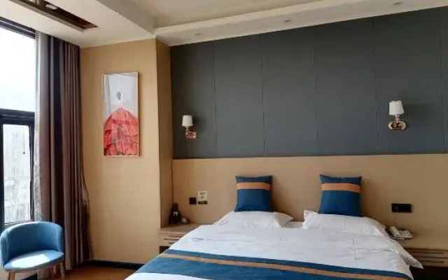 Zibai Sanya Hotel