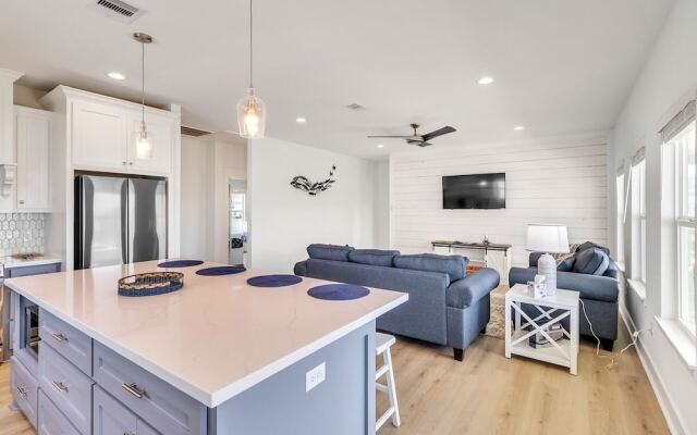 Just Beachy 3 Bedroom Home by RedAwning