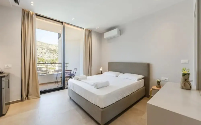 Luxury Studio With Free Parking