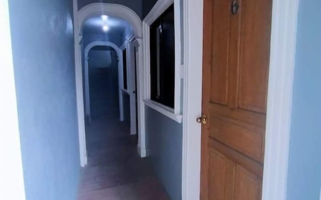 Maritonies Place