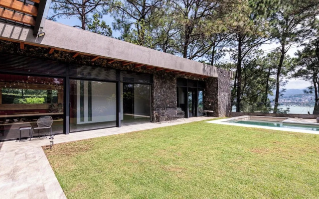 Pedacito de Lago - Lakeview Home