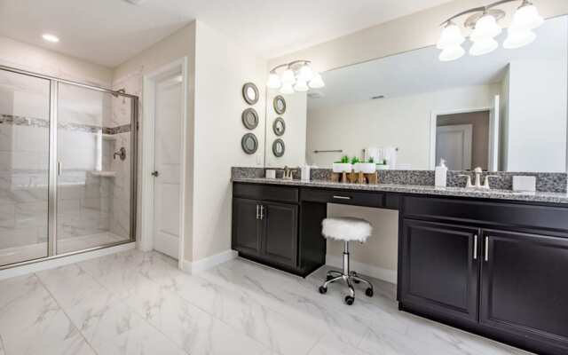 Storey Lake - 4740 Sleepy Hollow Drive