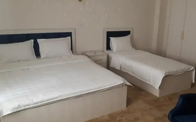 Humo Plaza Hotel