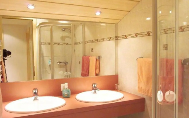 Apartments Platzis