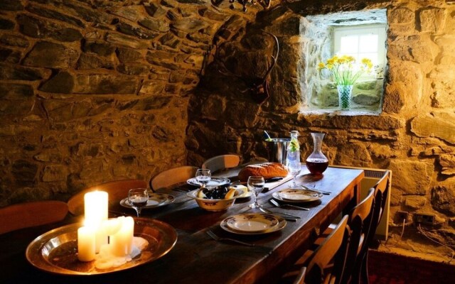 Kilmartin Castle