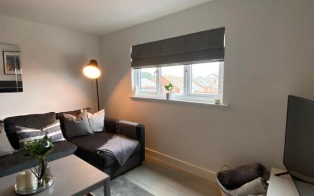 Coalhouse Apartment