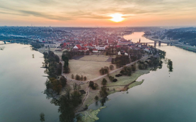 Green Hill Apartments