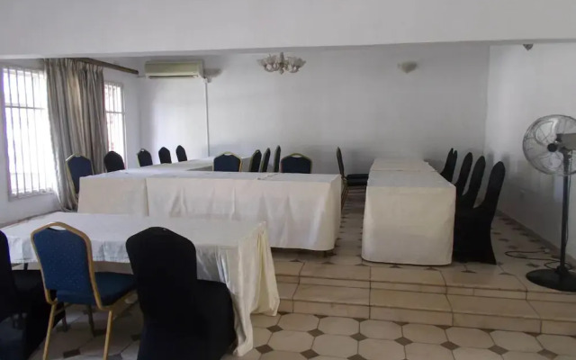Tecla Lodges