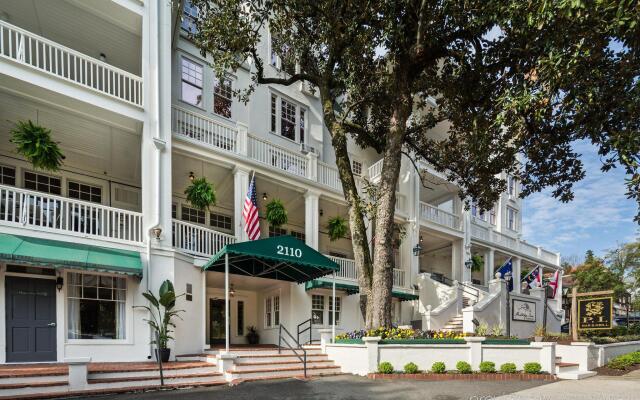 hotelImage