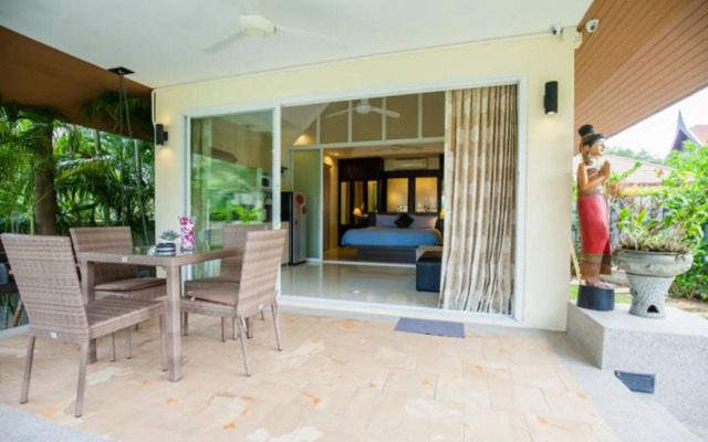 Volnay Villa by Jetta
