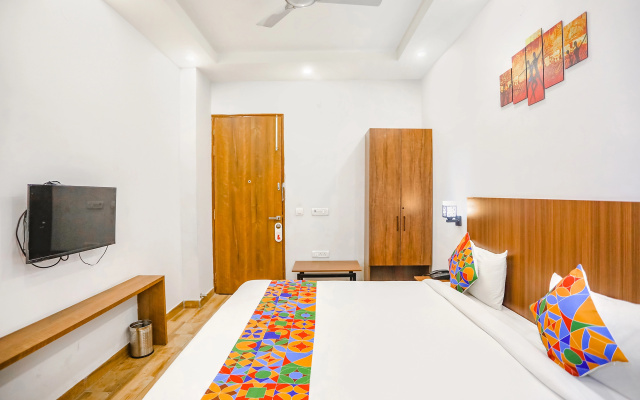 FabHotel Indirapuram by SBG Near Sec 62 Noida