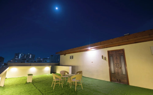 Anand's Abode By Yellow Bells