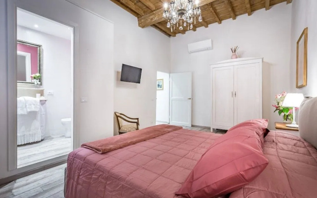 Arno Apartment B by Mmega
