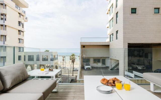 Beach Apartment Prime Location Terrace & Sea View