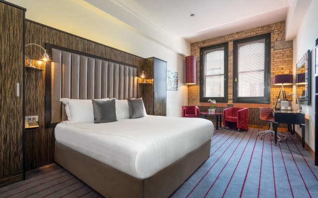 The Trinity City Hotel