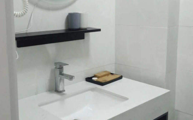 Pebble Motel(Lujiang Andre Plaza store)