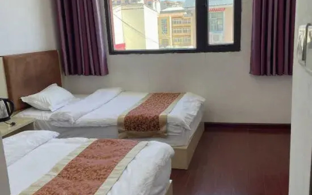 Ruoergei Baihailuo Hotel