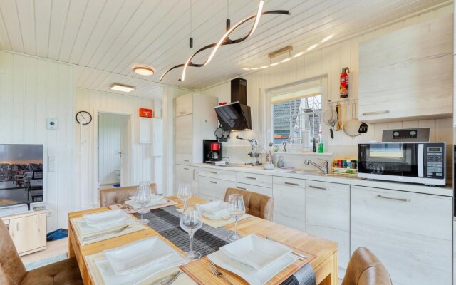 Stunning Home in Zerpenschleuse With Wifi and 2 Bedrooms