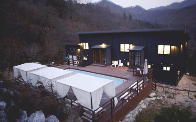 Gapyeong La Floresta Pension