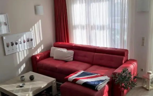 Der Westflügel Mme Mimi 54